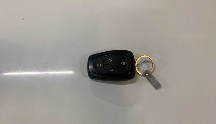 2021 Tata NEXON XZ PLUS PETROL, Petrol, Manual, 22,404 km, Key Close Up