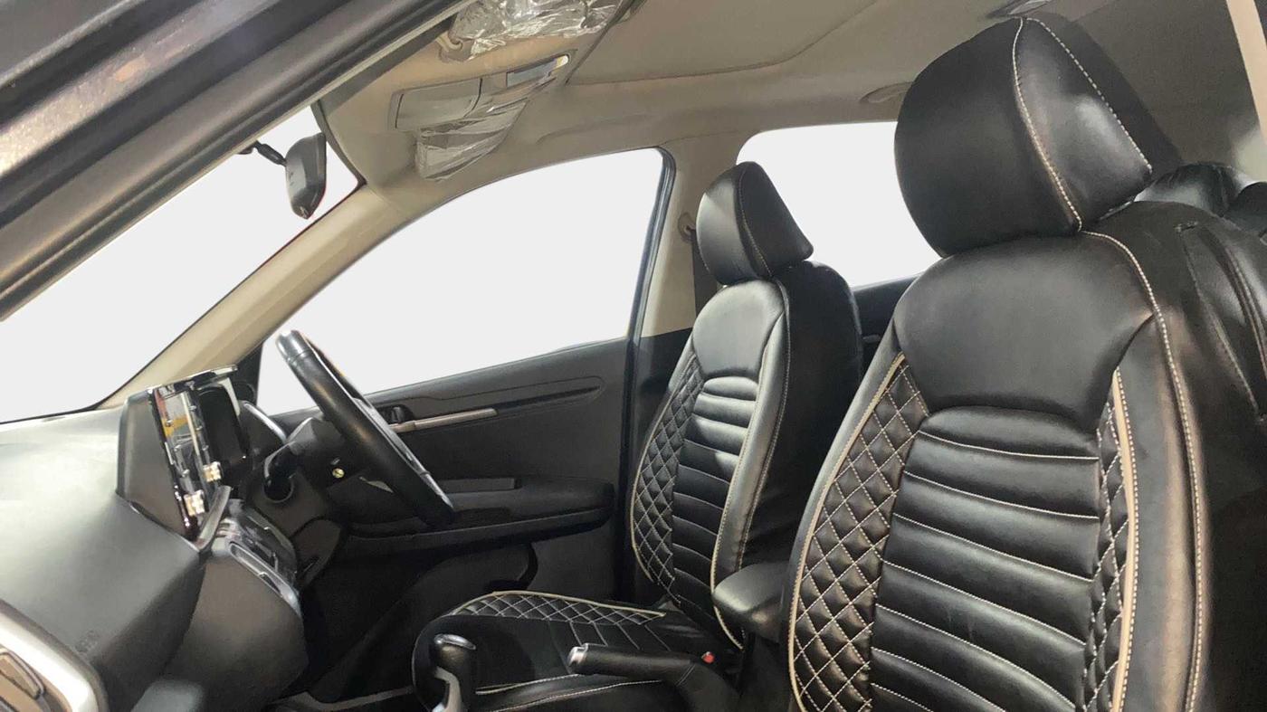 2023 KIA SONET HTK PLUS 1.0 IMT, Petrol, Manual, 12,376 km, Right Side Front Door Cabin