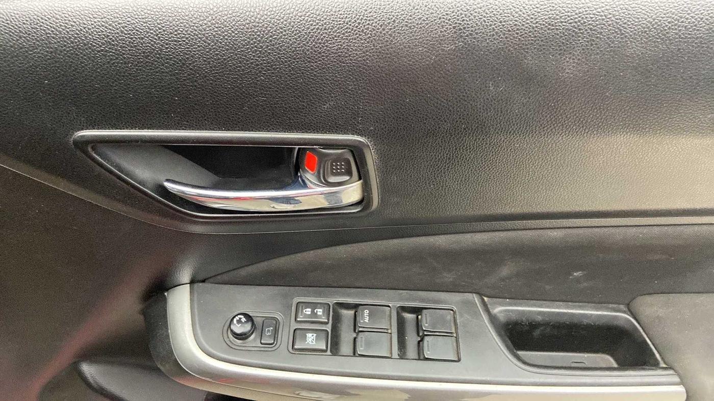 2018 Maruti Swift ZXI PLUS, Petrol, Manual, 30,355 km, Driver Side Door Panels Control