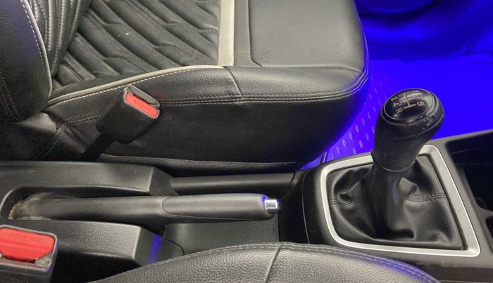 2018 Maruti Swift ZXI PLUS, Petrol, Manual, 30,355 km, Gear Lever