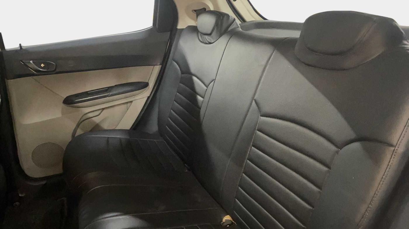 2017 Tata Tiago XT PETROL, Petrol, Manual, 68,218 km, Right Side Rear Door Cabin