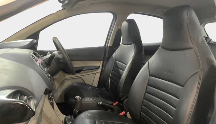 2017 Tata Tiago XT PETROL, Petrol, Manual, 68,218 km, Right Side Front Door Cabin
