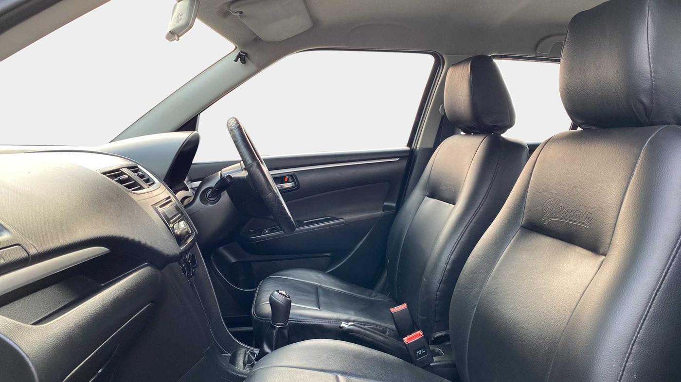 2014 Maruti Swift VXI, Petrol, Manual, 51,436 km, Right Side Front Door Cabin