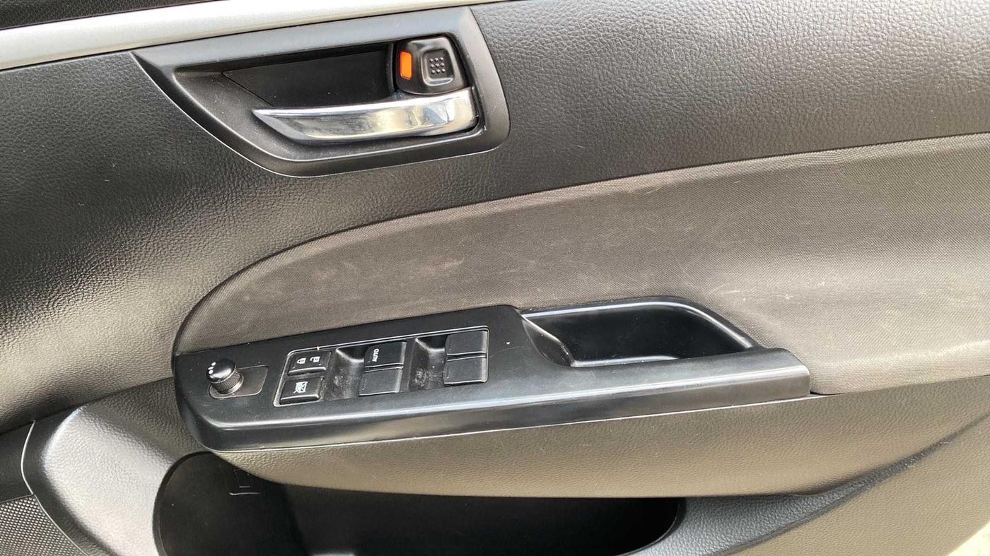 2014 Maruti Swift VXI, Petrol, Manual, 51,436 km, Driver Side Door Panels Control