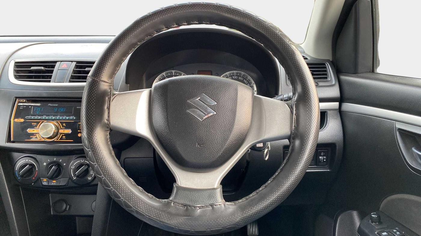 2014 Maruti Swift VXI, Petrol, Manual, 51,436 km, Steering Wheel Close Up