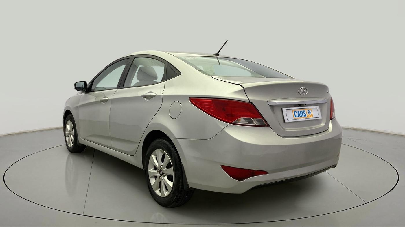 2015 Hyundai Verna FLUIDIC 4S 1.6 VTVT S, Petrol, Manual, 79,862 km, Left Back Diagonal