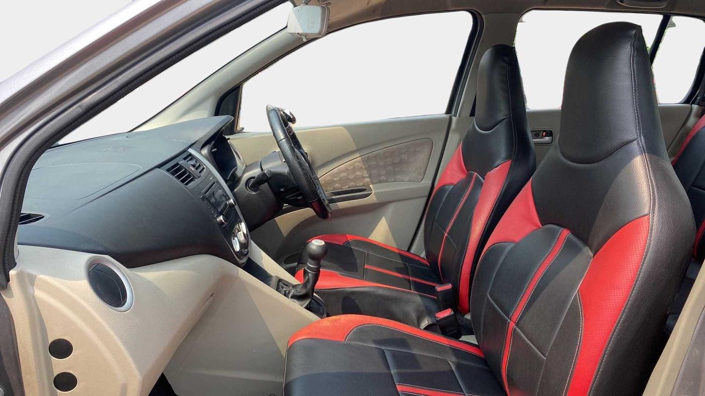 2015 Maruti Celerio ZXI, Petrol, Manual, 26,490 km, Right Side Front Door Cabin
