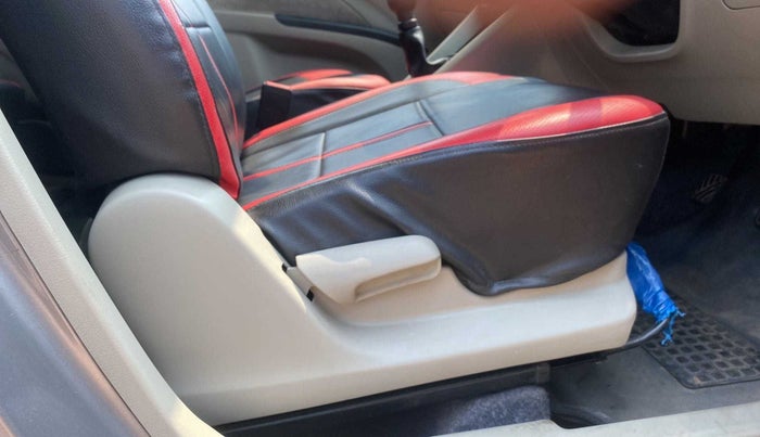 2015 Maruti Celerio ZXI, Petrol, Manual, 26,490 km, Driver Side Adjustment Panel