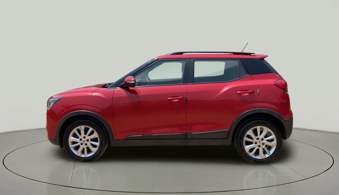 2020 Mahindra XUV300 W8 1.2 PETROL, Petrol, Manual, 50,294 km, Left Side