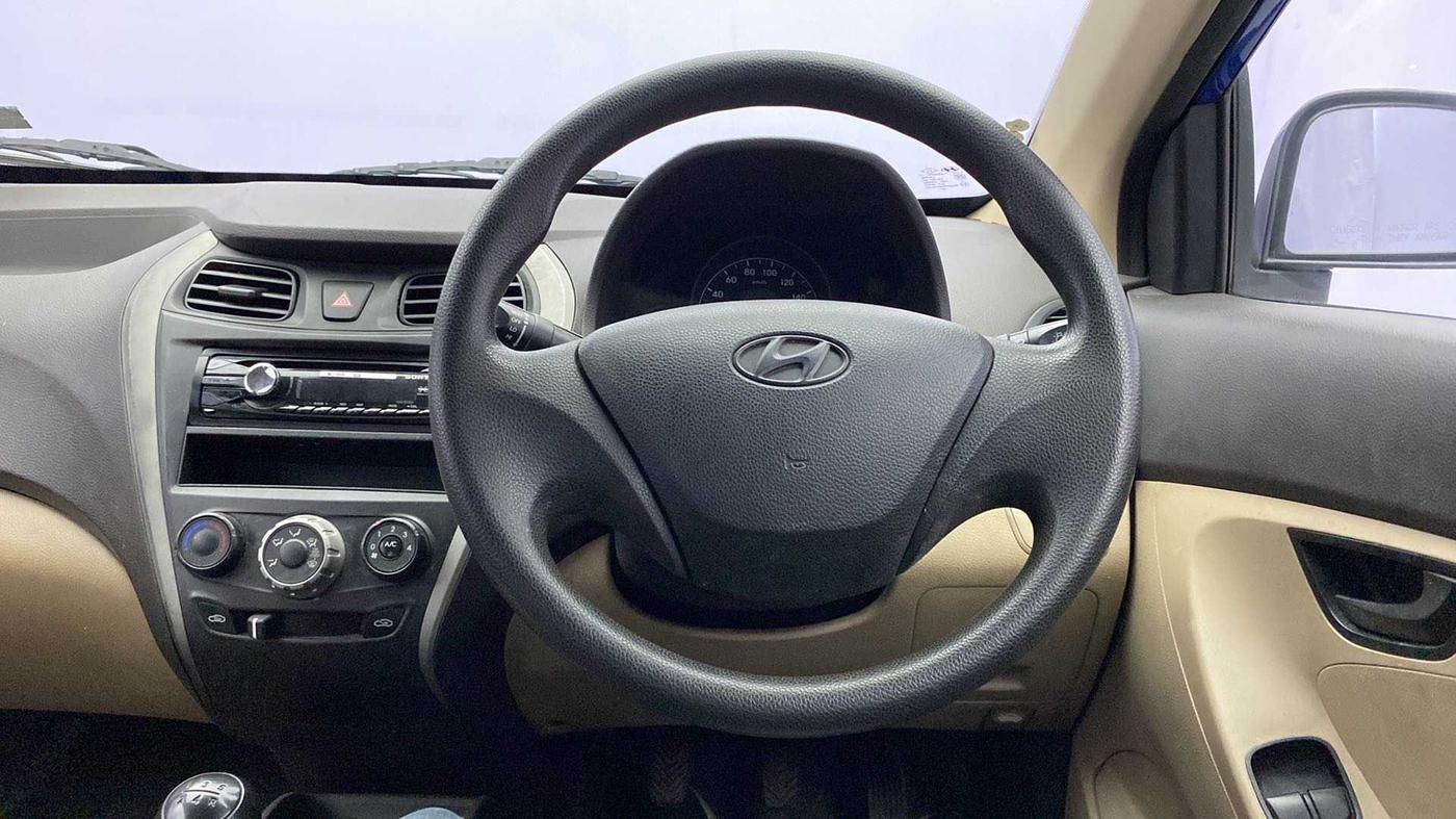2014 Hyundai Eon ERA +, Petrol, Manual, 47,533 km, Steering Wheel Close Up