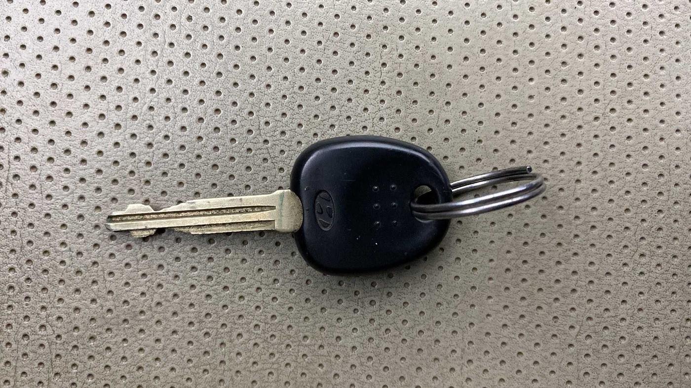 2014 Hyundai Eon ERA +, Petrol, Manual, 47,533 km, Key Close Up