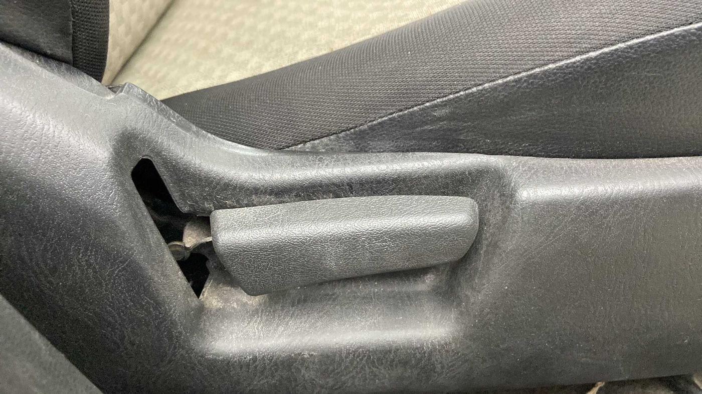 2020 Maruti Alto LXI CNG, CNG, Manual, 31,136 km, Driver Side Adjustment Panel