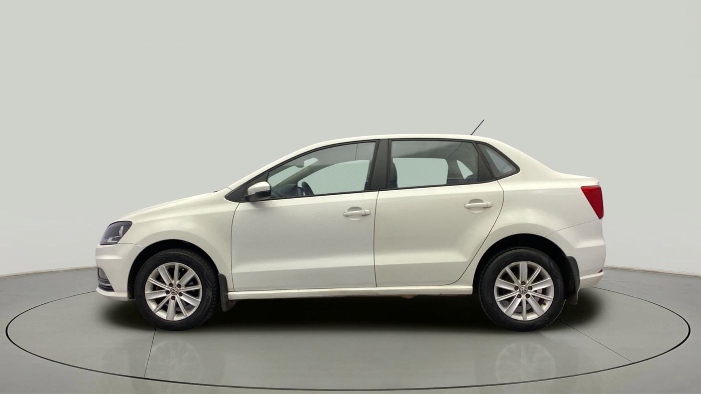 2017 Volkswagen Ameo HIGHLINE1.2L, Petrol, Manual, 43,127 km, Left Side