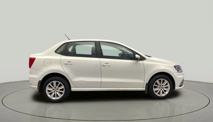 2017 Volkswagen Ameo HIGHLINE1.2L, Petrol, Manual, 43,127 km, Right Side View