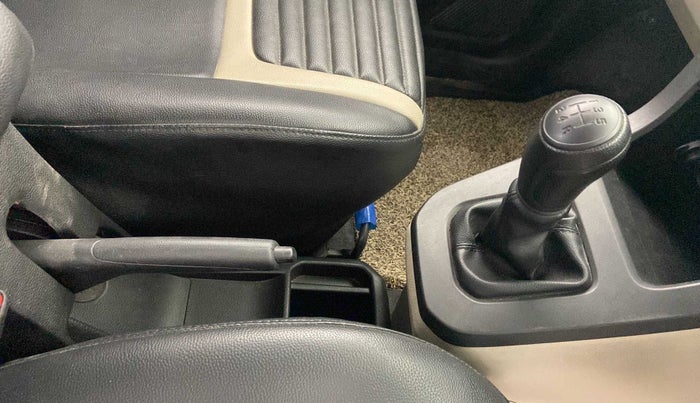 2021 Maruti New Wagon-R LXI CNG 1.0, CNG, Manual, 28,760 km, Gear Lever