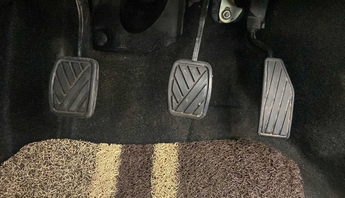 2021 Maruti New Wagon-R LXI CNG 1.0, CNG, Manual, 28,760 km, Pedals