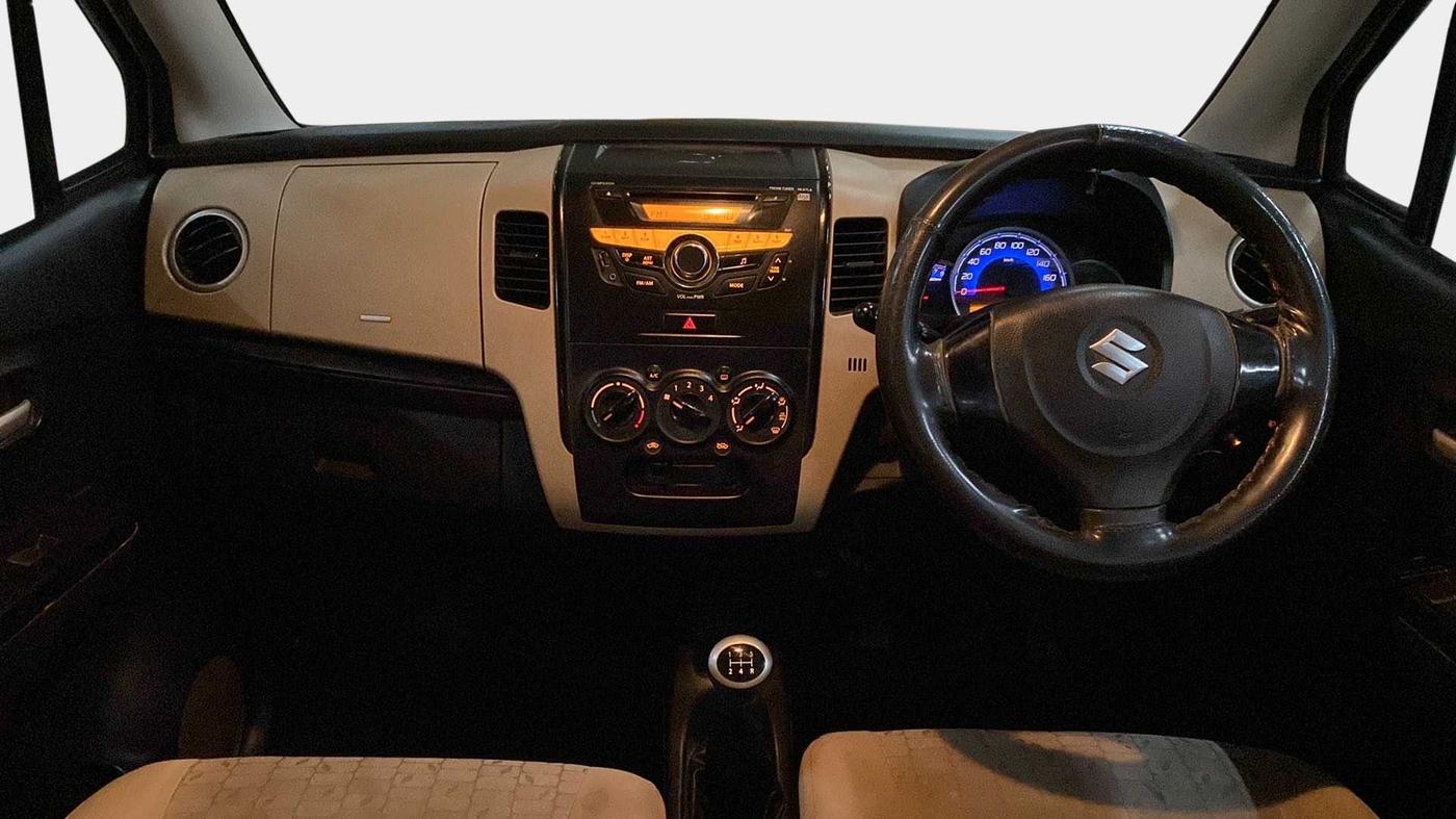 2017 Maruti Wagon R 1.0 VXI, CNG, Manual, 75,465 km, Dashboard