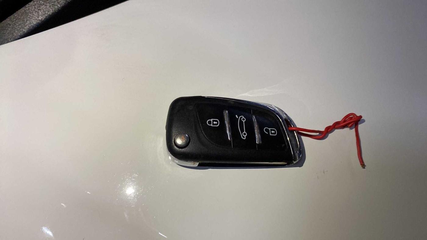 2017 Maruti Wagon R 1.0 VXI, CNG, Manual, 75,465 km, Key Close Up