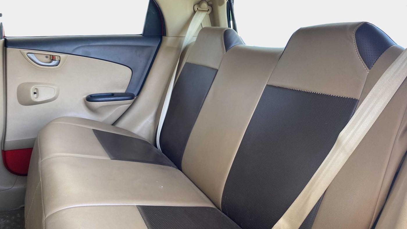 2014 Honda Brio VX AT, Petrol, Automatic, 36,343 km, Right Side Rear Door Cabin