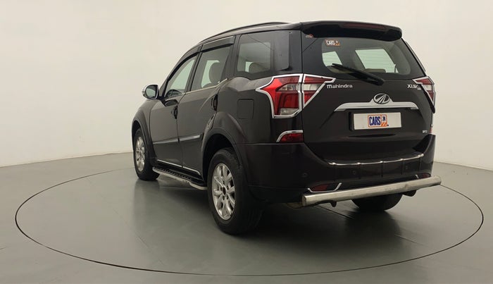 2018 Mahindra XUV500 W11, Diesel, Manual, 1,19,911 km, Left Back Diagonal