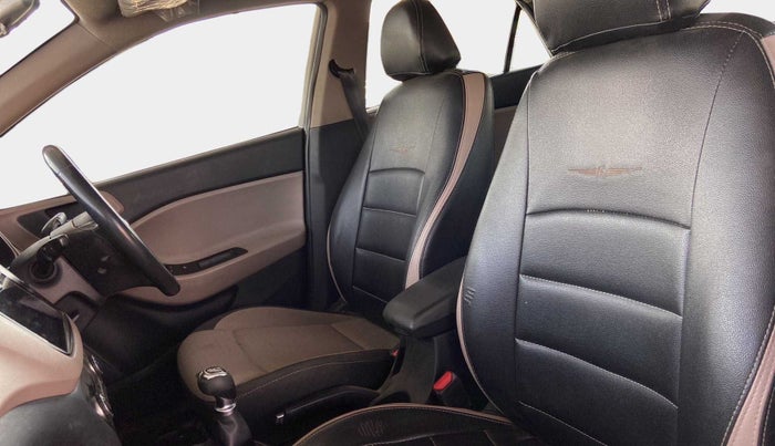 2016 Hyundai Elite i20 ASTA 1.2 (O), Petrol, Manual, 79,232 km, Right Side Front Door Cabin