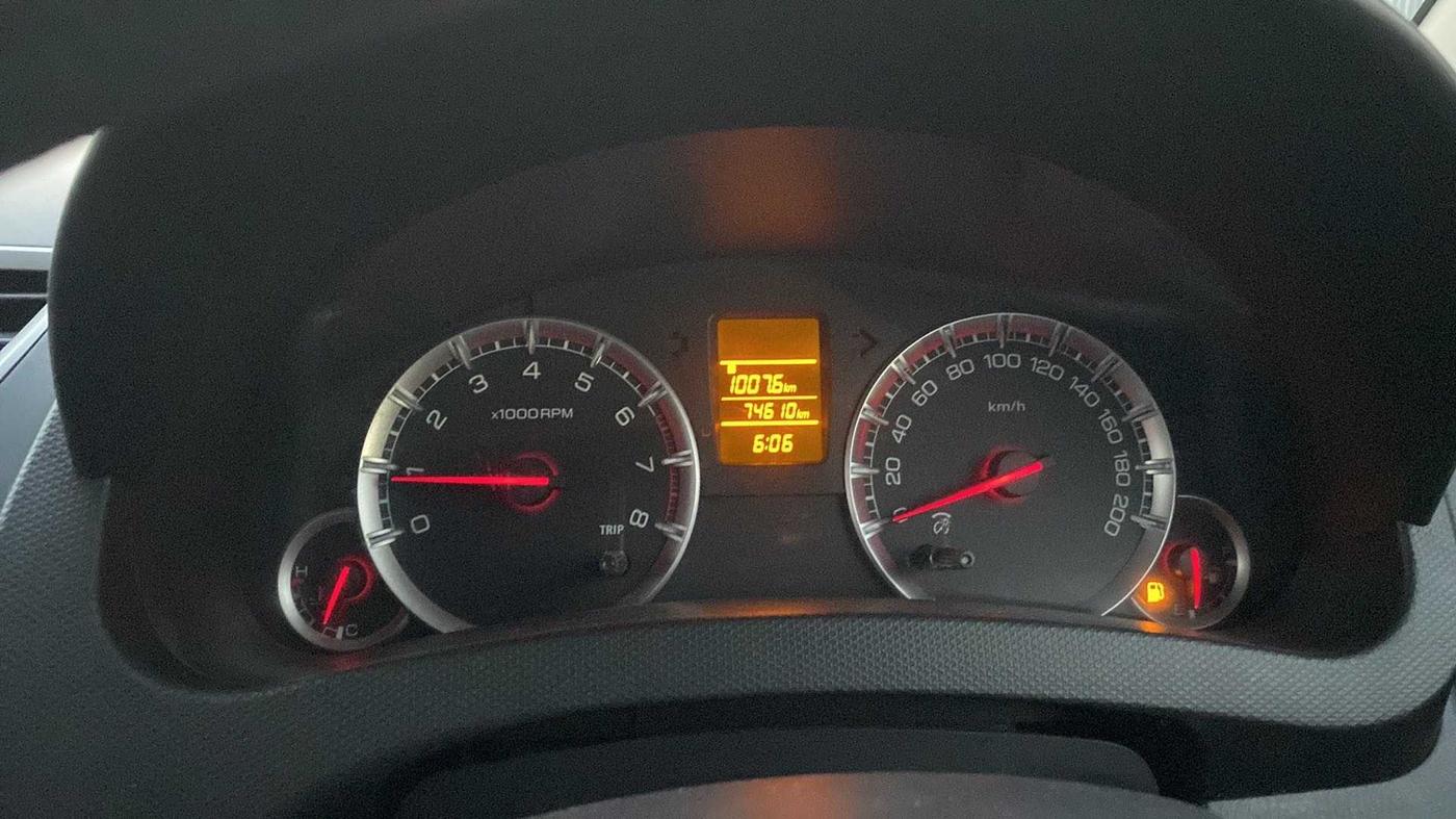 2013 Maruti Swift VXI, Petrol, Manual, 74,640 km, Odometer Image