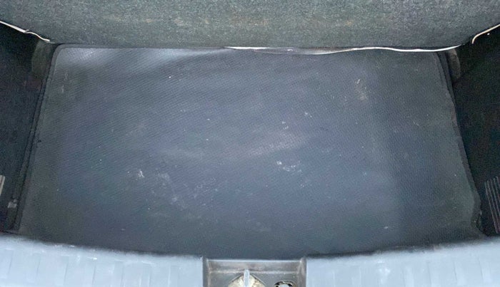 2013 Maruti Swift VXI, Petrol, Manual, 74,640 km, Boot Inside