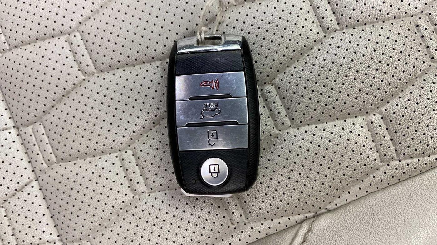 2020 KIA SELTOS HTX PLUS AT1.5 DIESEL, Diesel, Automatic, 65,496 km, Key Close Up