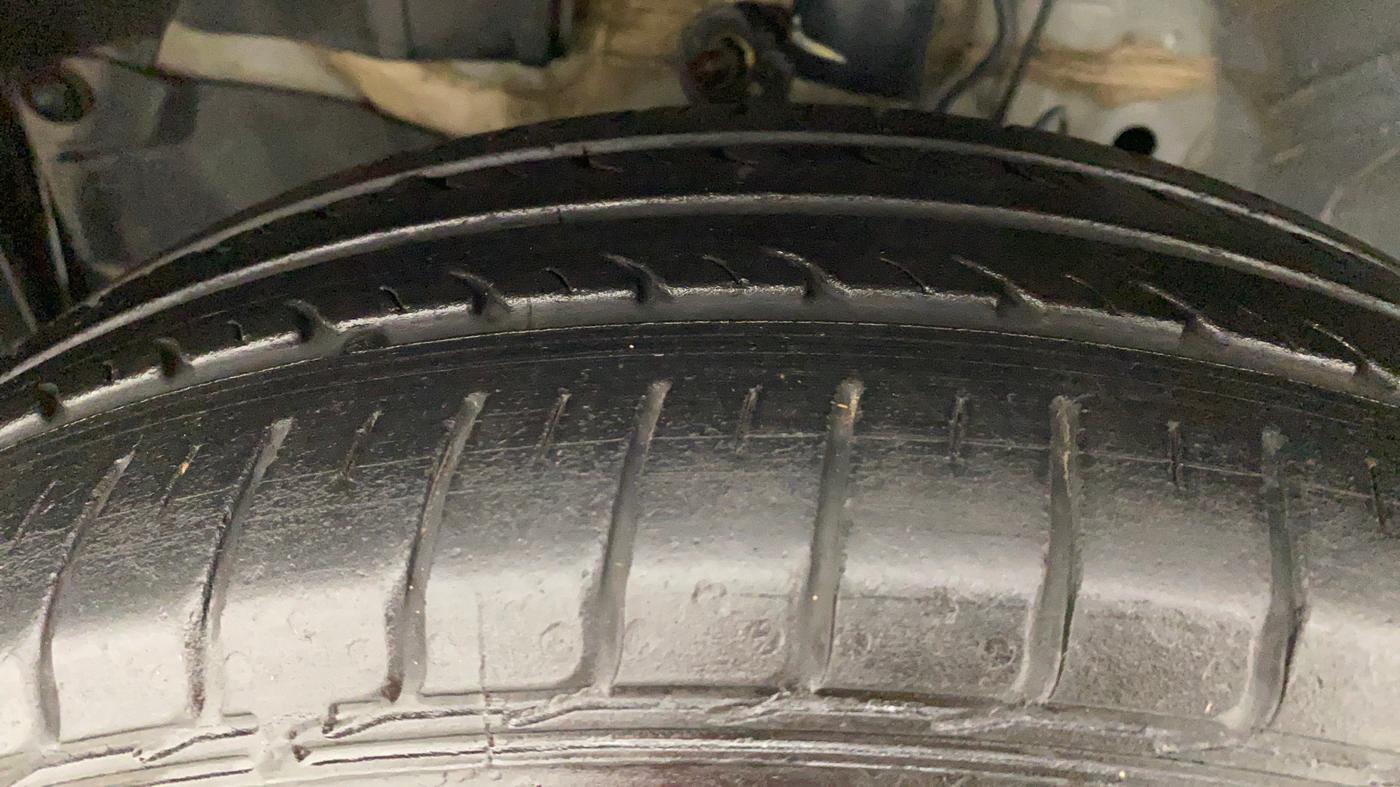 2018 Honda City S MT PETROL, Petrol, Manual, 69,390 km, Left Front Tyre Tread