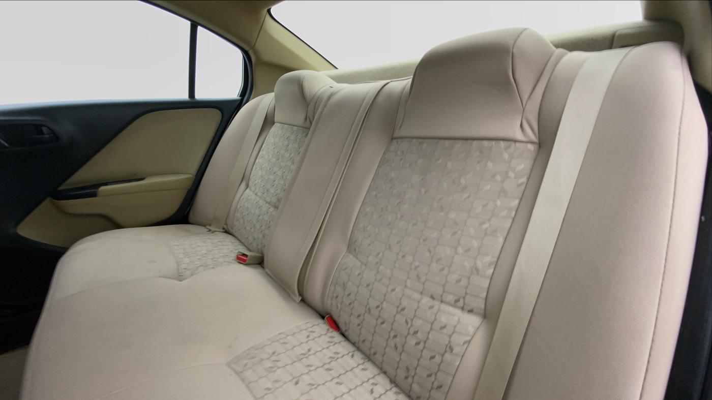 2018 Honda City S MT PETROL, Petrol, Manual, 69,390 km, Right Side Door Cabin View