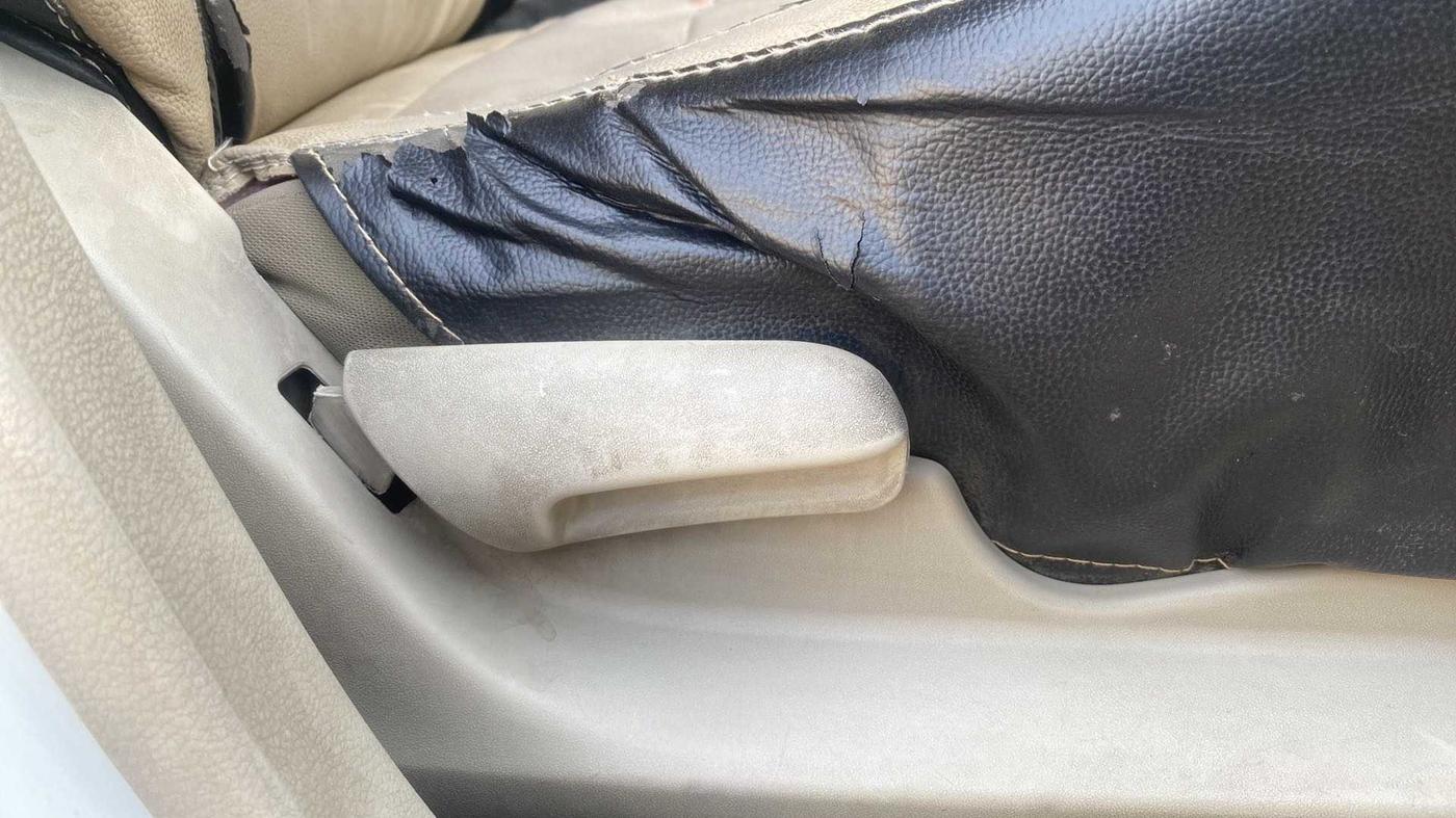 2018 Maruti Celerio ZXI, Petrol, Manual, 74,910 km, Driver Side Adjustment Panel