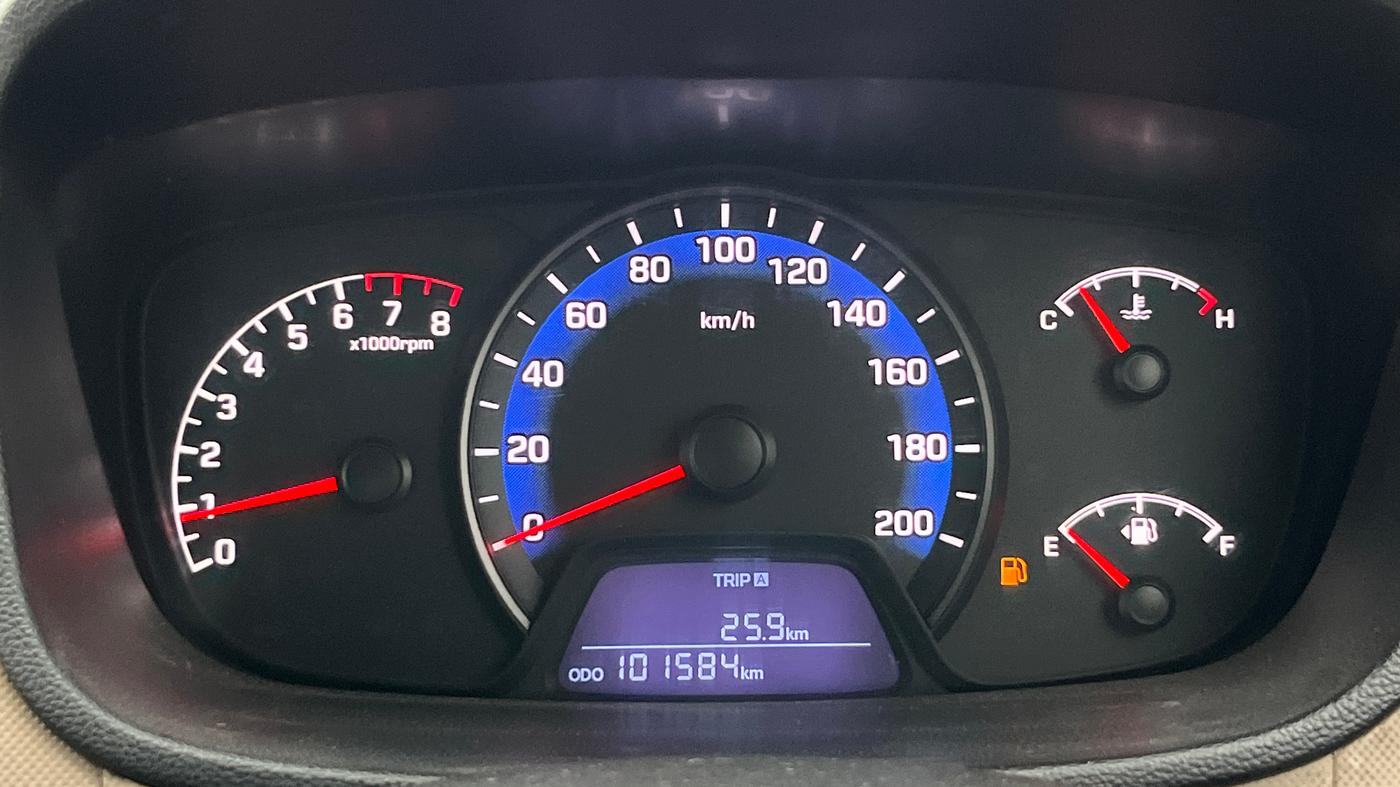 2017 Hyundai Xcent S 1.2, Petrol, Manual, 1,01,554 km, Odometer Image