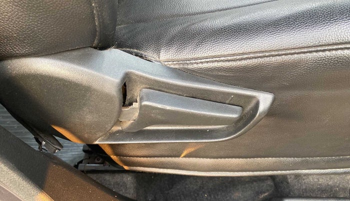 2020 Maruti S PRESSO VXI PLUS AMT, Petrol, Automatic, 17,995 km, Driver Side Adjustment Panel