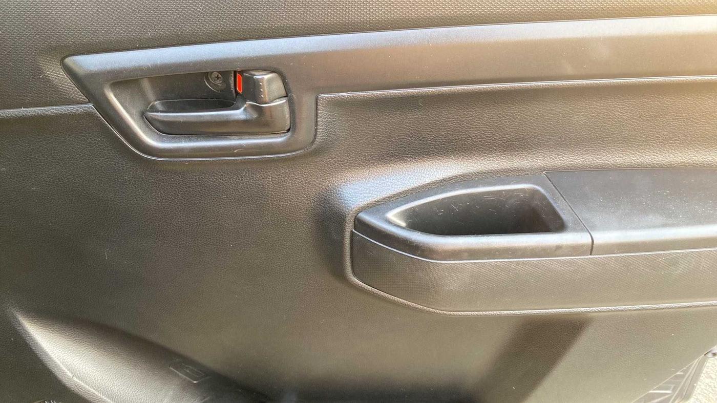 2020 Maruti S PRESSO VXI PLUS AMT, Petrol, Automatic, 17,995 km, Driver Side Door Panels Control