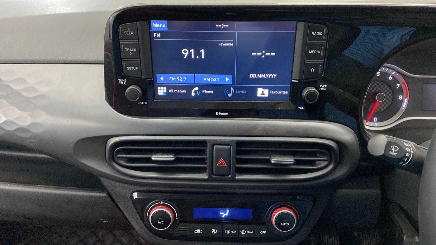 2020 Hyundai GRAND I10 NIOS SPORTZ 1.2 KAPPA VTVT DUAL TONE, Petrol, Manual, 61,789 km, Air Conditioner