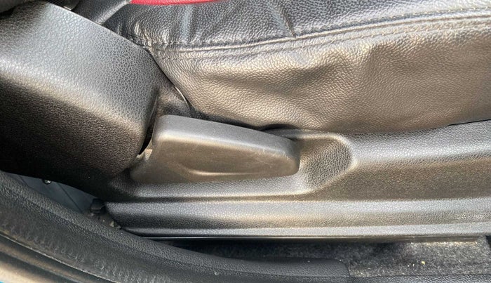 2021 Renault Kwid CLIMBER 1.0 (O), Petrol, Manual, 20,030 km, Driver Side Adjustment Panel