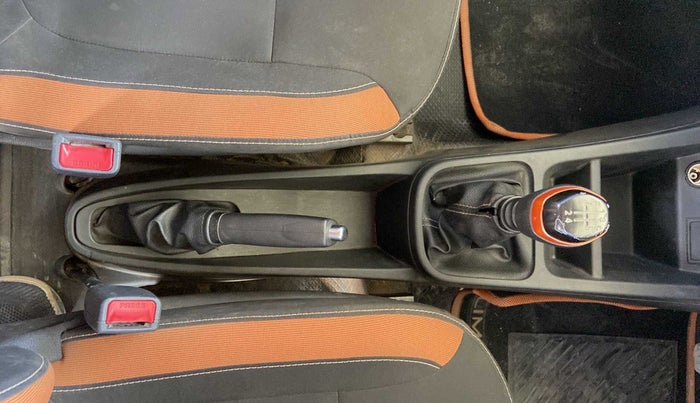 2019 Renault Kwid CLIMBER 1.0 (O), Petrol, Manual, 65,081 km, Gear Lever