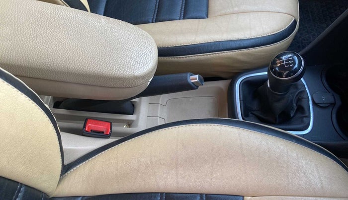 2018 Volkswagen Ameo HIGHLINE1.5L, Diesel, Manual, 43,094 km, Gear Lever