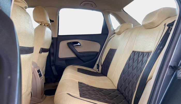 2018 Volkswagen Ameo HIGHLINE1.0L, Petrol, Manual, 54,249 km, Right Side Rear Door Cabin