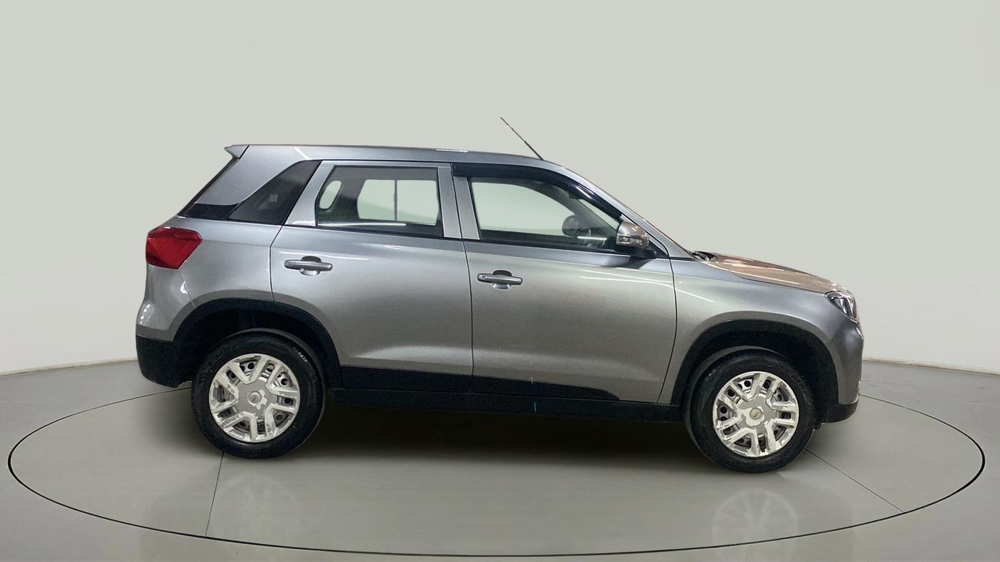 2020 Maruti Vitara Brezza LXI, Petrol, Manual, 20,795 km, Right Side View