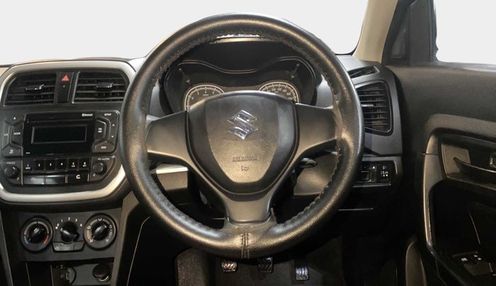 2020 Maruti Vitara Brezza LXI, Petrol, Manual, 20,795 km, Steering Wheel Close Up