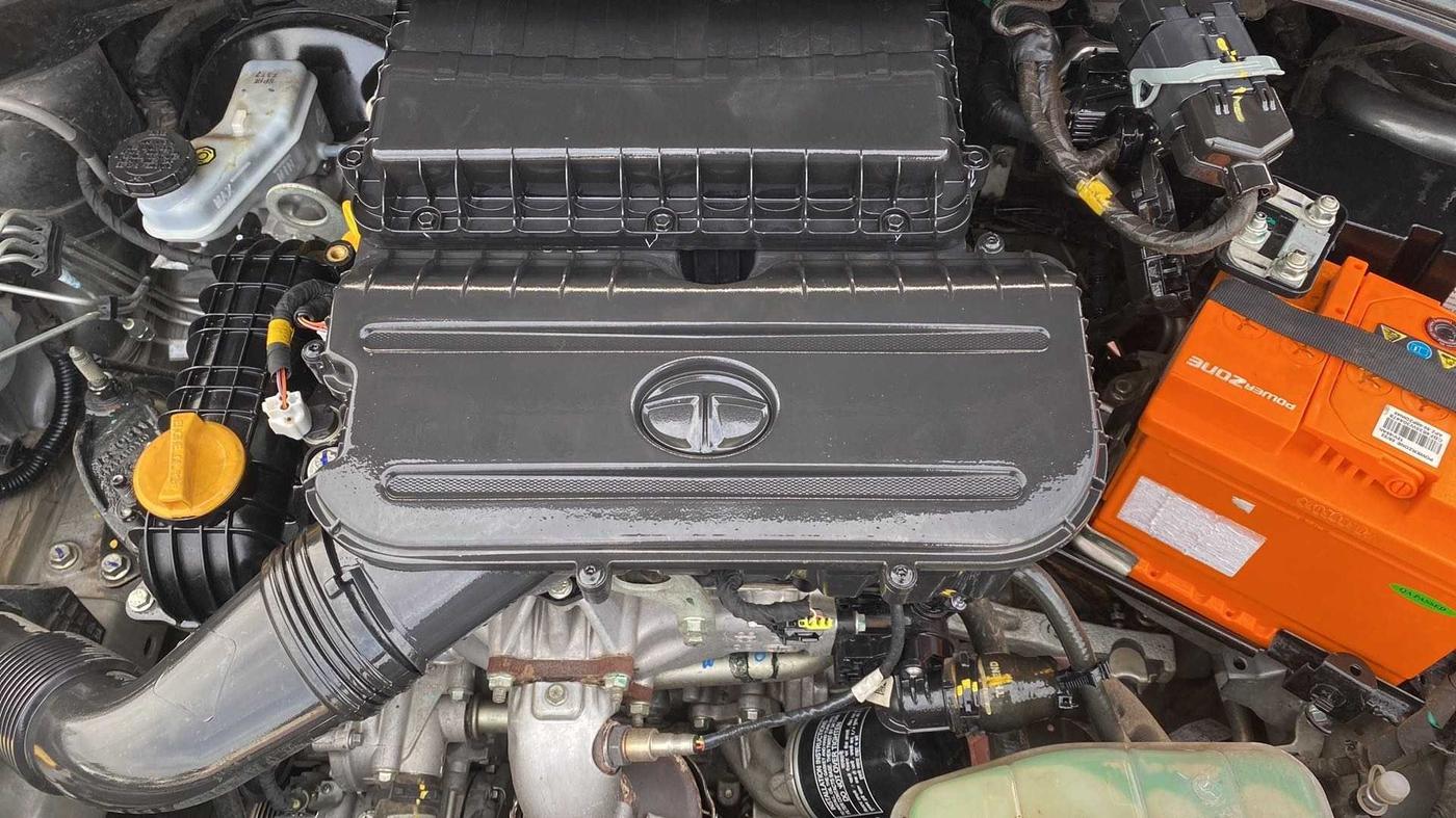 2020 Tata Tiago XZ PLUS PETROL, Petrol, Manual, 26,242 km, Open Bonet