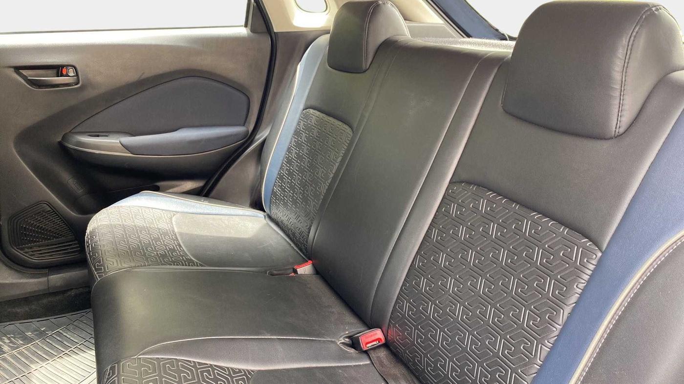 2022 Maruti Baleno DELTA PETROL 1.2, CNG, Manual, 20,233 km, Right Side Rear Door Cabin