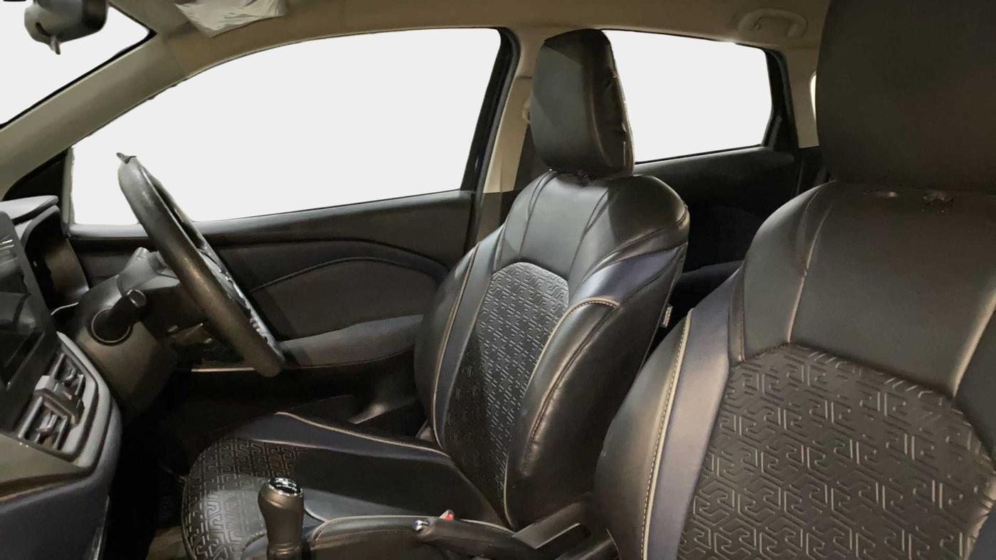 2022 Maruti Baleno DELTA PETROL 1.2, CNG, Manual, 20,233 km, Right Side Front Door Cabin