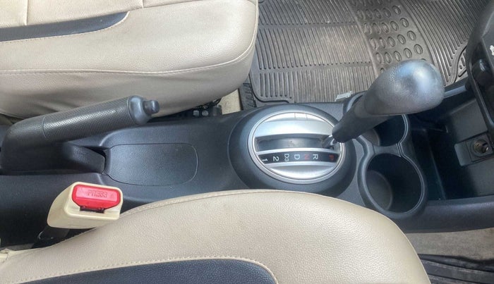 2015 Honda Brio VX AT, Petrol, Automatic, 45,765 km, Gear Lever