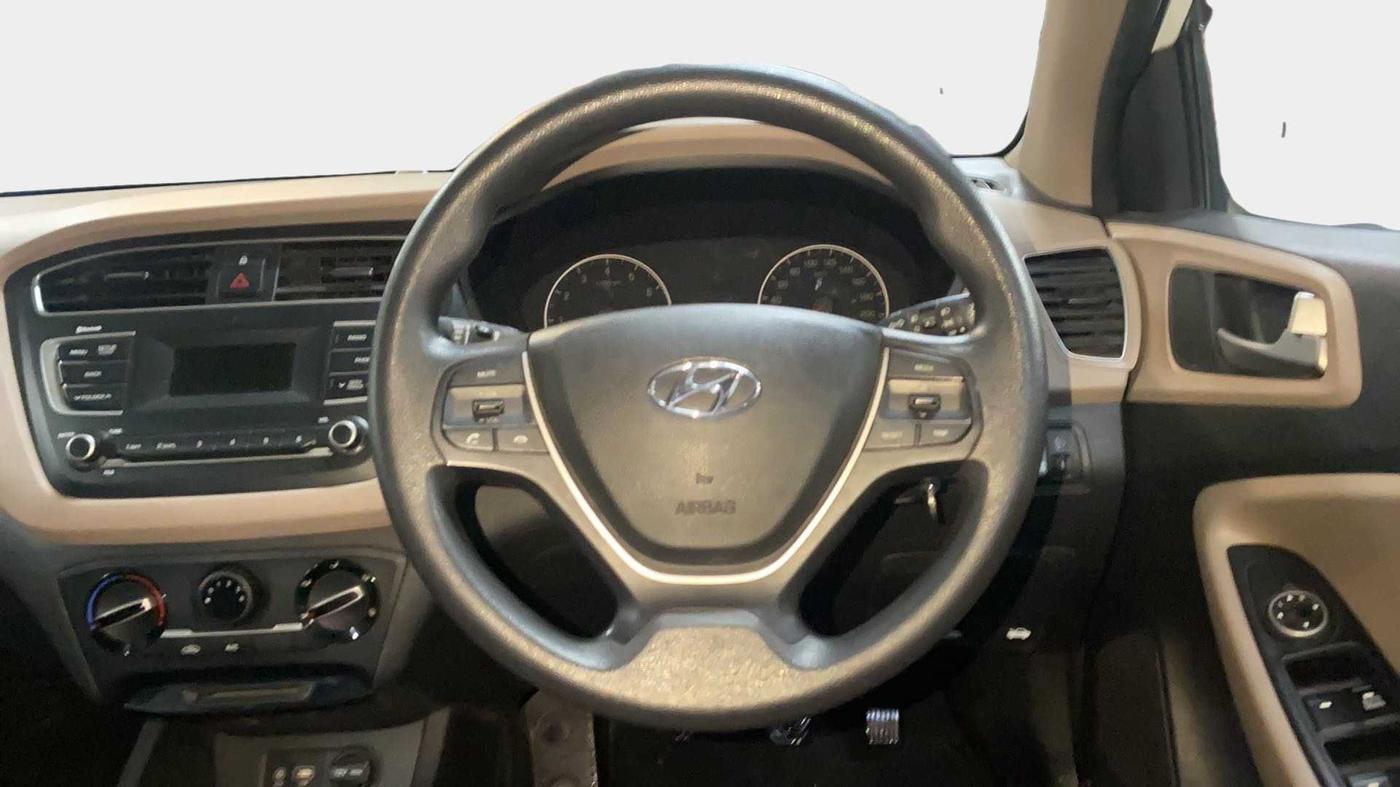 2019 Hyundai Elite i20 MAGNA PLUS 1.2, CNG, Manual, 61,965 km, Steering Wheel Close Up