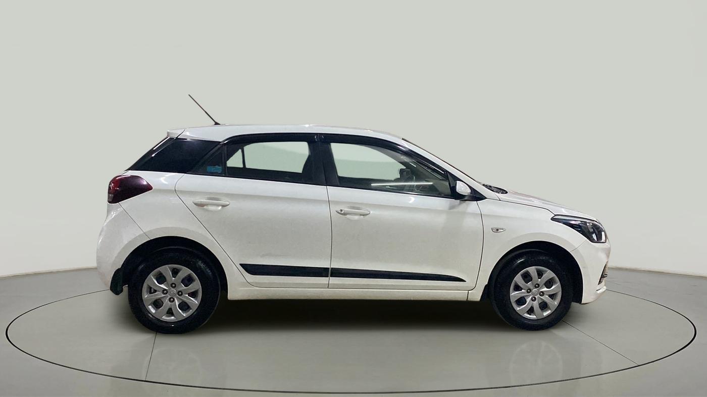 2019 Hyundai Elite i20 MAGNA PLUS 1.2, CNG, Manual, 61,965 km, Right Side View