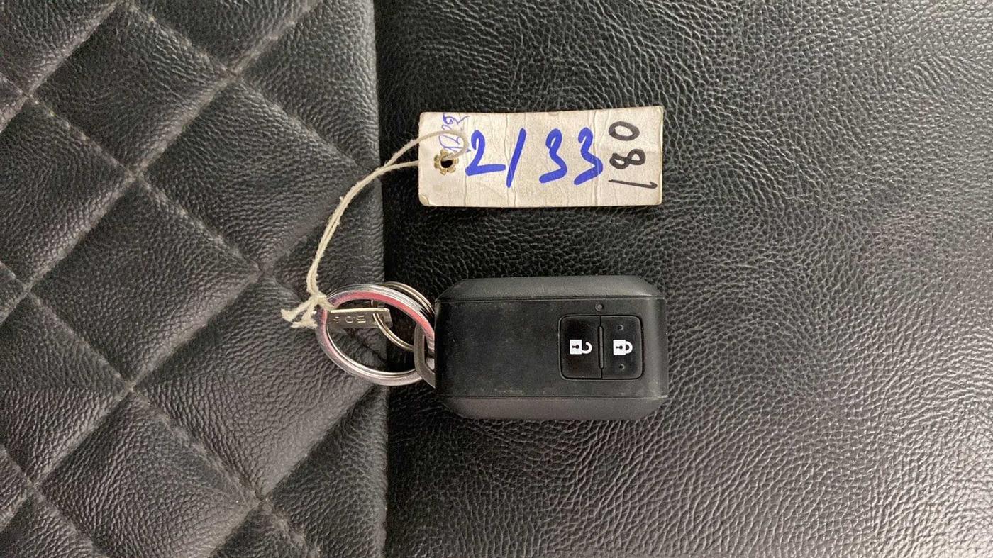 2020 Maruti Baleno ZETA PETROL 1.2, Petrol, Manual, 25,662 km, Key Close Up