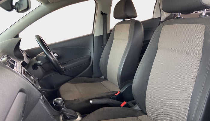 2017 Volkswagen Polo GT TSI AT, Petrol, Automatic, 93,989 km, Right Side Front Door Cabin