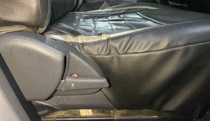 2018 Maruti Alto 800 LXI, Petrol, Manual, 46,385 km, Driver Side Adjustment Panel
